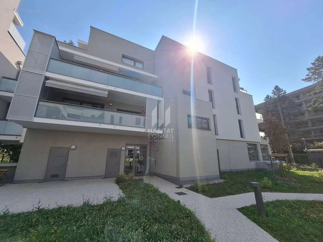 Appartement à CORENC