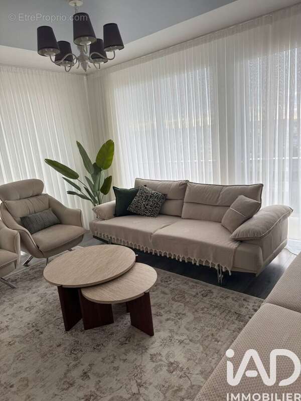 Photo 3 - Appartement à LIVRY-GARGAN