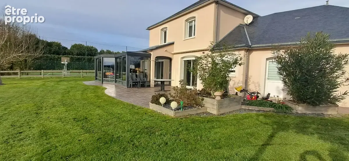Maison à LE BURET