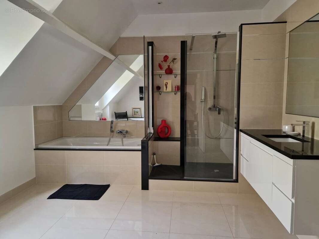 Maison à CHATEAUFORT