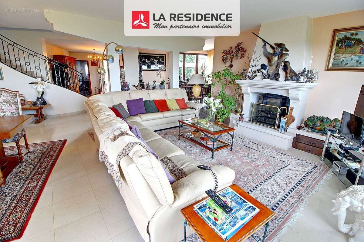 Maison à VAUX-SUR-SEINE