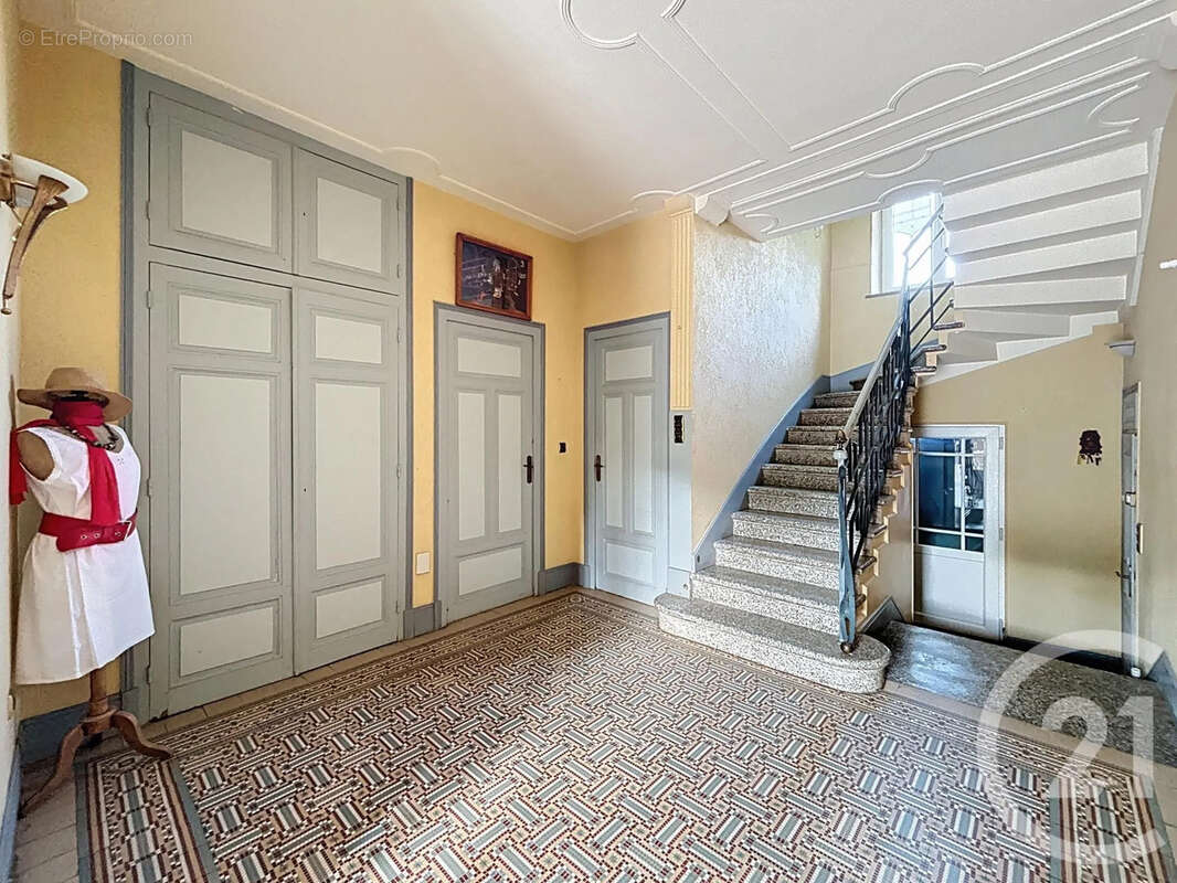 Maison à LAMARCHE-SUR-SAONE