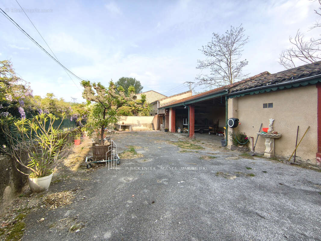 Maison à MONTMEYRAN