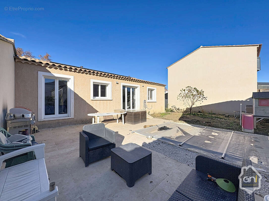 Maison T5 avec jardin et piscine. - photo 3