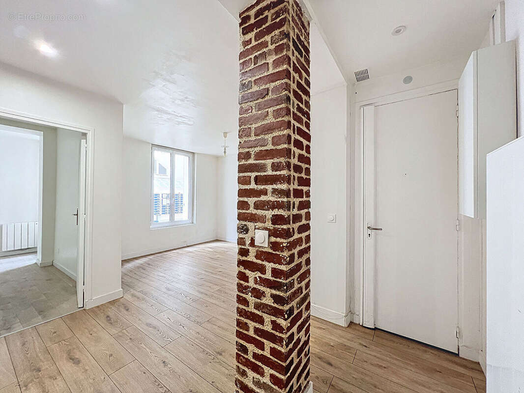 Appartement à NANTERRE