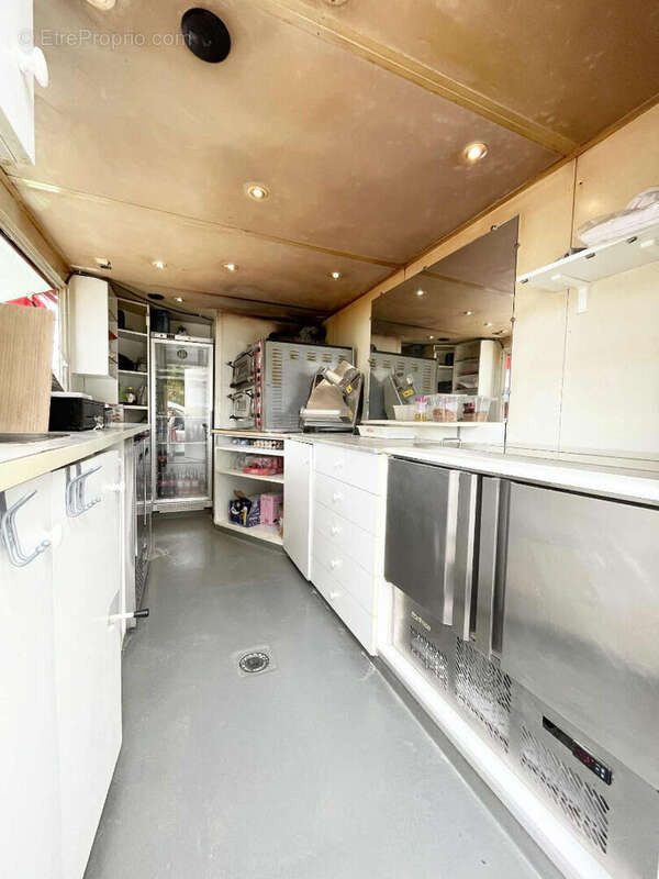 Commerce à ALTILLAC