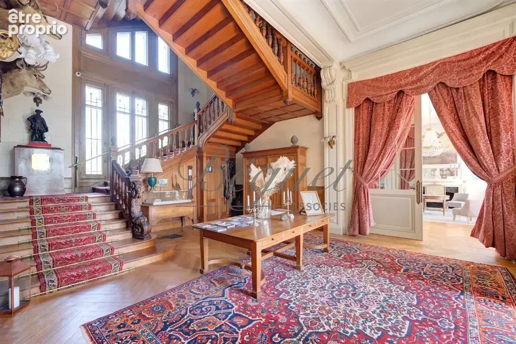 Azay-le-Rideau (37190) – Château de 1900 de 1060 m², 17 chambres, parc de 2,7 ha – près de Tours, Indre-et-Loire, Centre-Val de  - photo 2