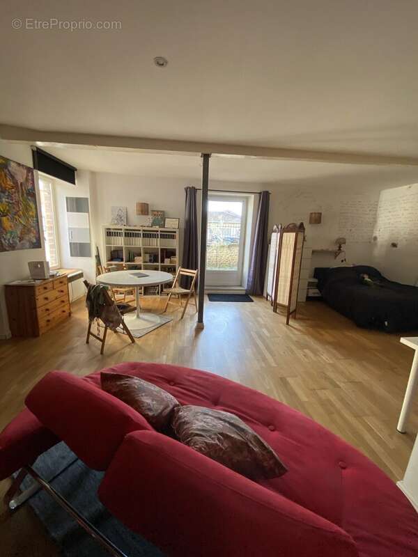 Maison à SAINT-HILAIRE-DU-ROSIER