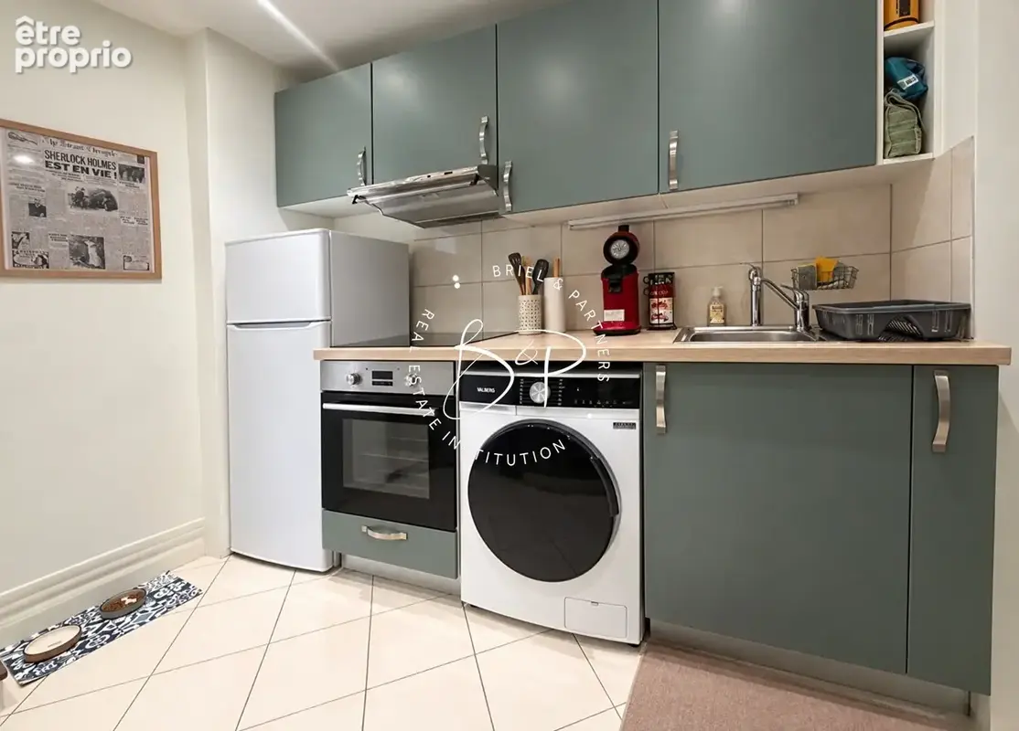 Draguignan : appartement rénové -dernier étage - vendu meublé - photo 2