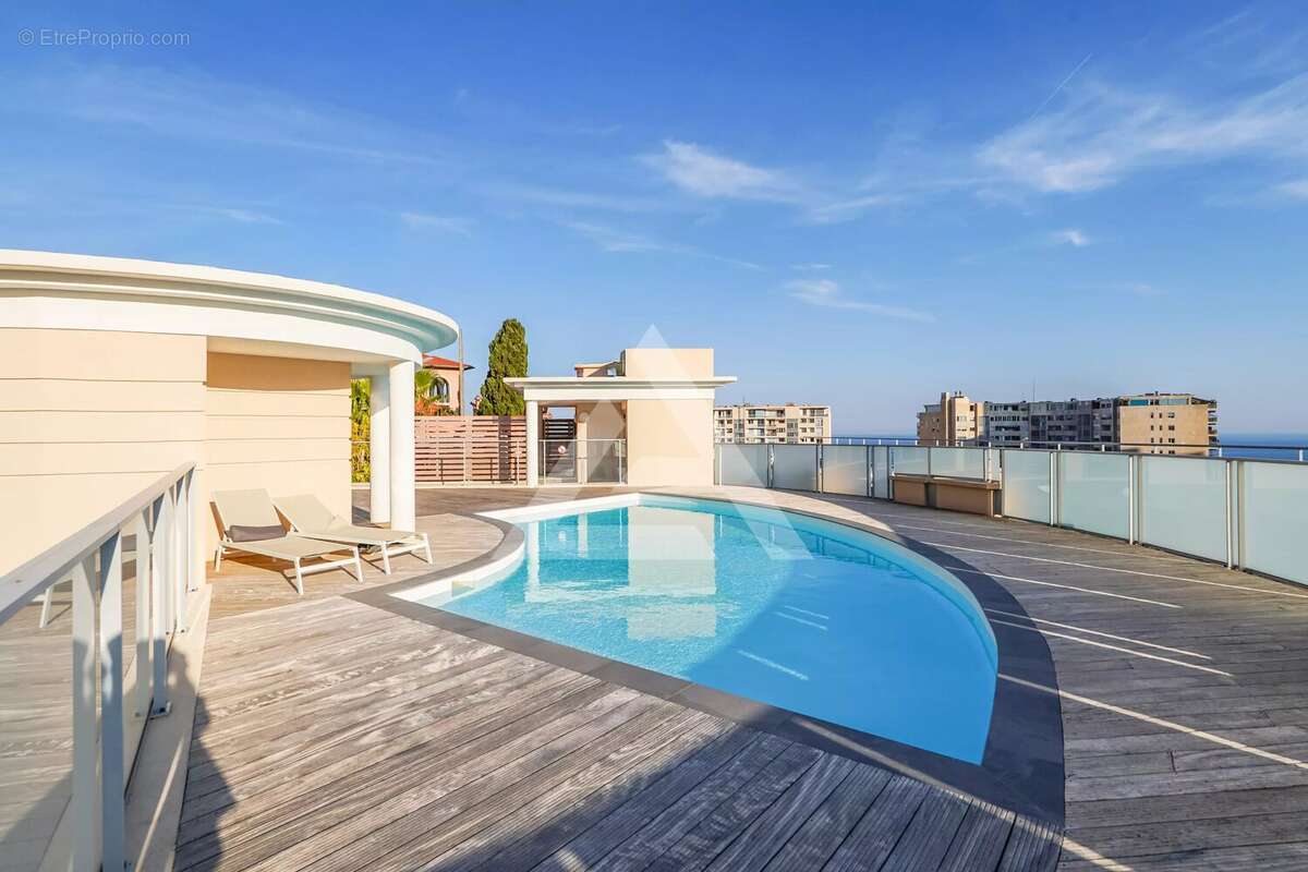 Appartement à BEAUSOLEIL