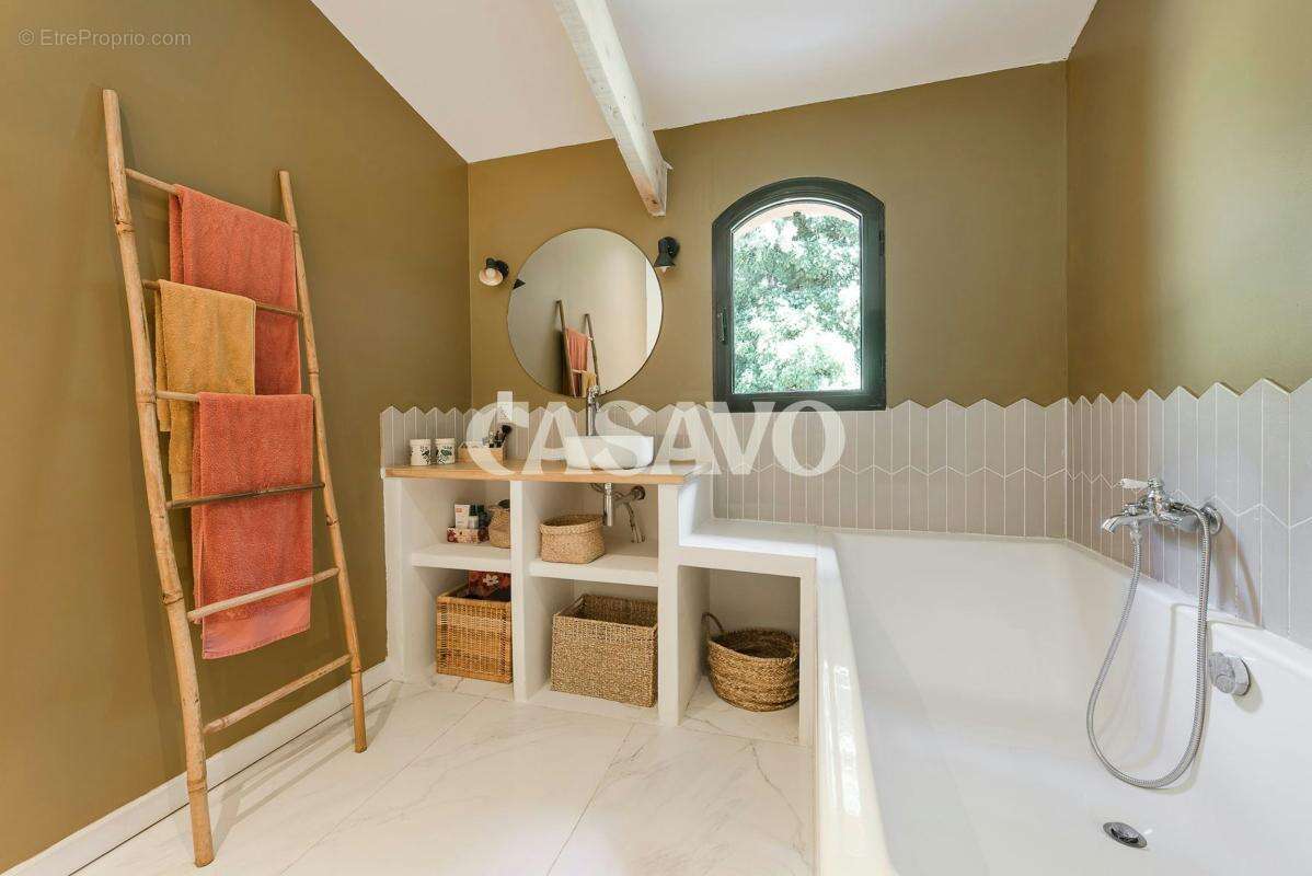 Vente Maison 6 pièces de 191m² - 13540 Aix-en-Provence - photo 15