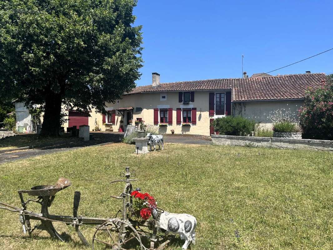 Maison à SAINT-AMANT