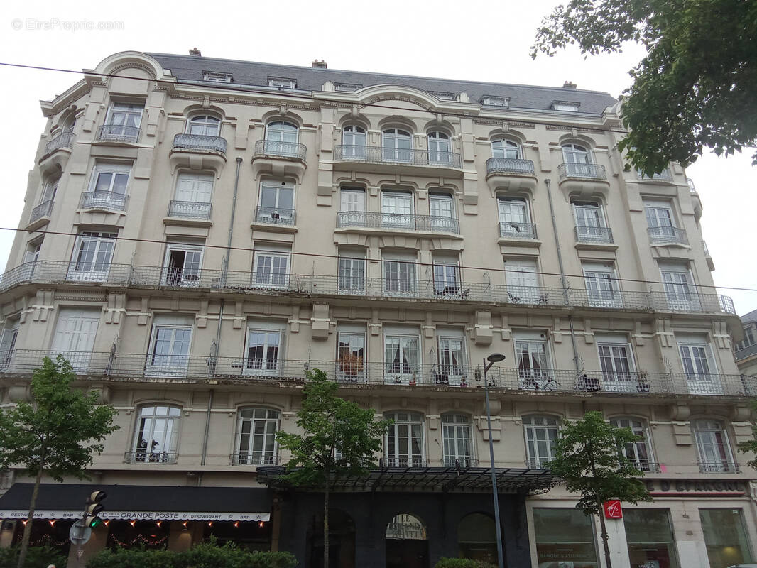 Appartement à SAINT-ETIENNE