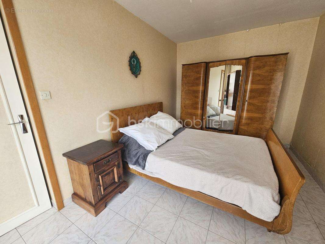 Appartement à FONTAINE