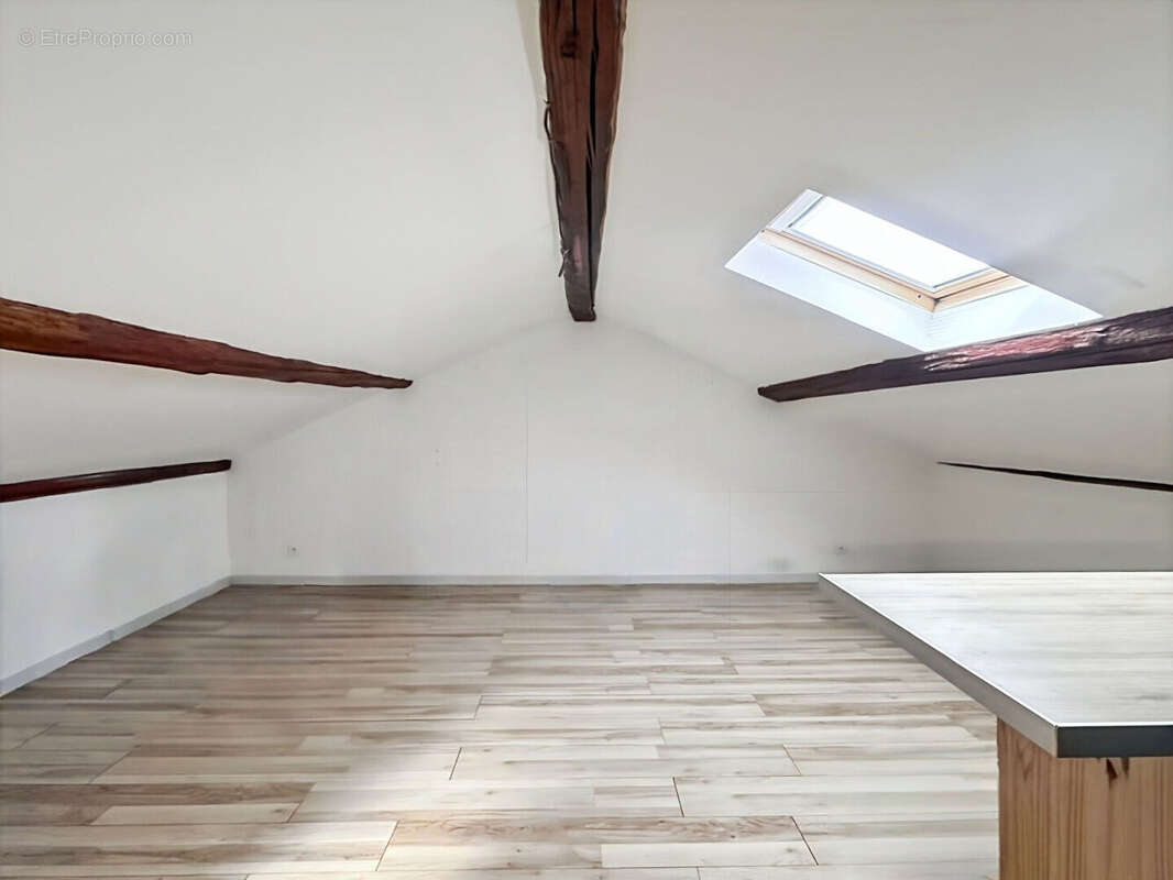 Appartement à CHATEAURENARD