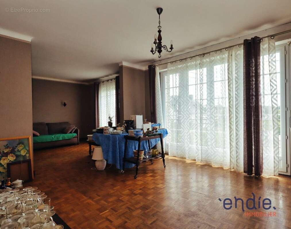 Maison familiale avec sous-sol complet  Proche du centre de Bubry - photo 4