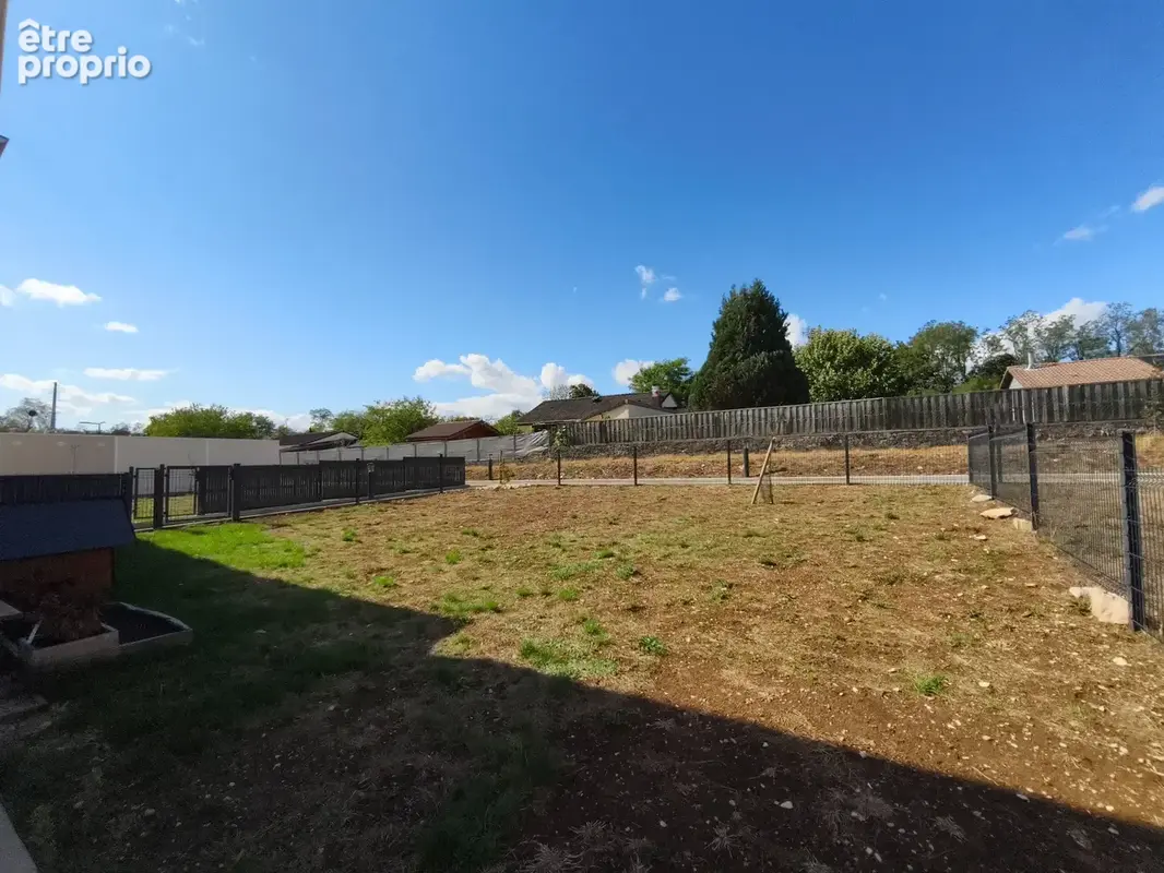 A VENDRE A SAINT VIT, maison 3 chambres, jardin et garage - photo 3