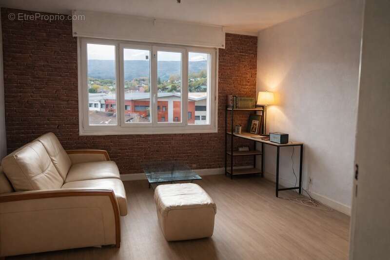 Appartement à BELLEGARDE-SUR-VALSERINE