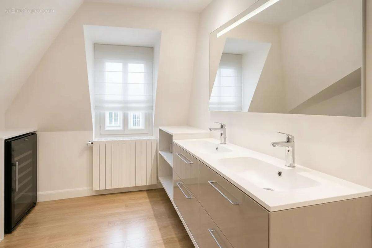 Appartement de 89M² situé dans le quartier historique de Vannes - photo 6