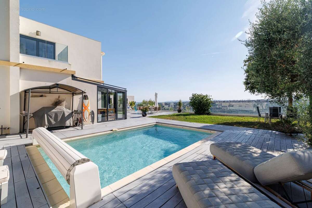 Villa californienne. nice  / saint pierre  / vue mer panoramiquede feric - photo 4