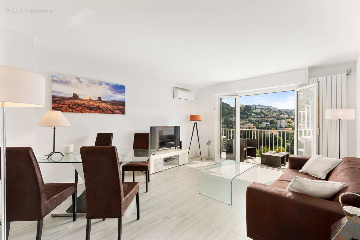 Appartement à LE CANNET
