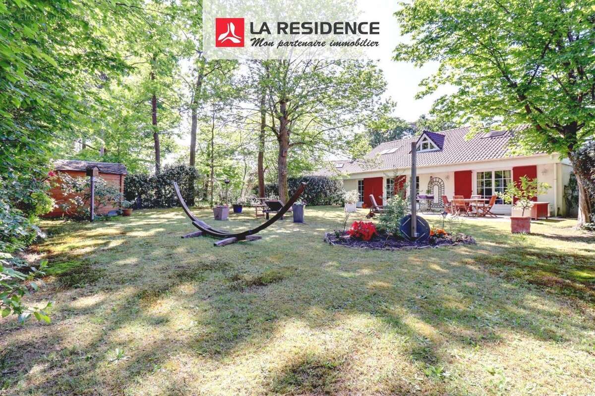 Maison à VERNEUIL-SUR-SEINE