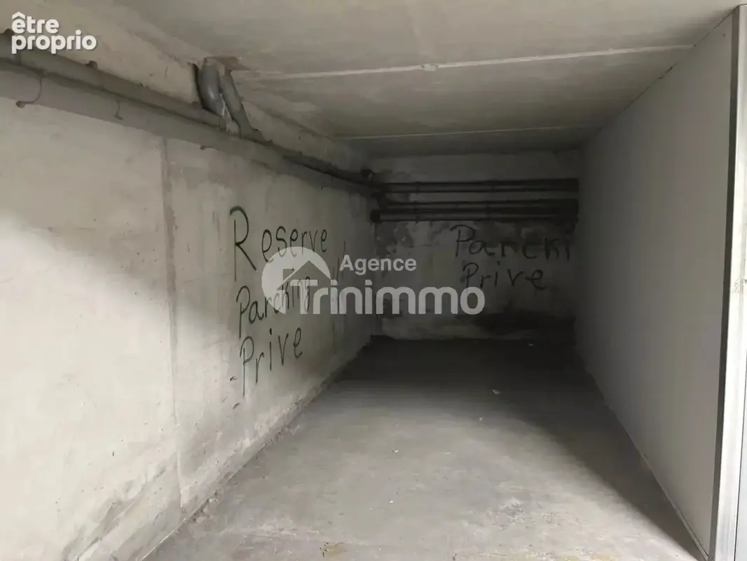 Photo Parking à La Trinite au prix de 19 500€
