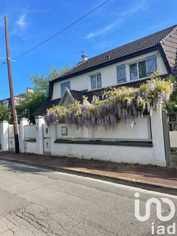 Photo 1 - Maison à VILLIERS-SUR-MARNE