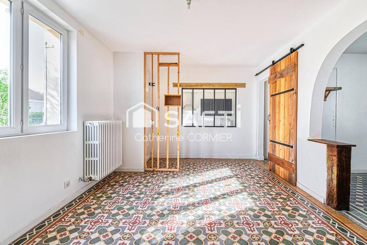 Photo 1 - Maison à AVRILLE