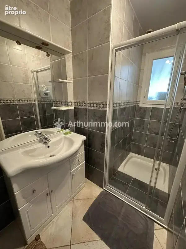 Plain-pied 193 m² – 4 suites – piscine chauffée – terrain 2 800 m² - photo 10