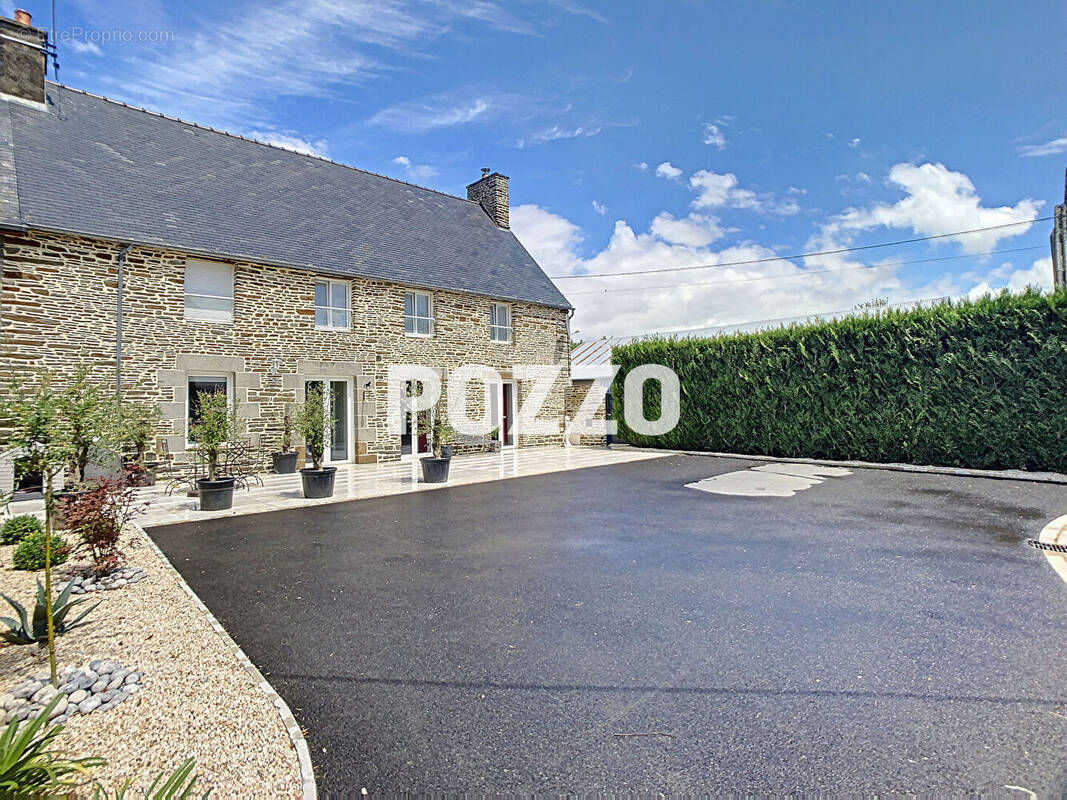 Maison à AUCEY-LA-PLAINE