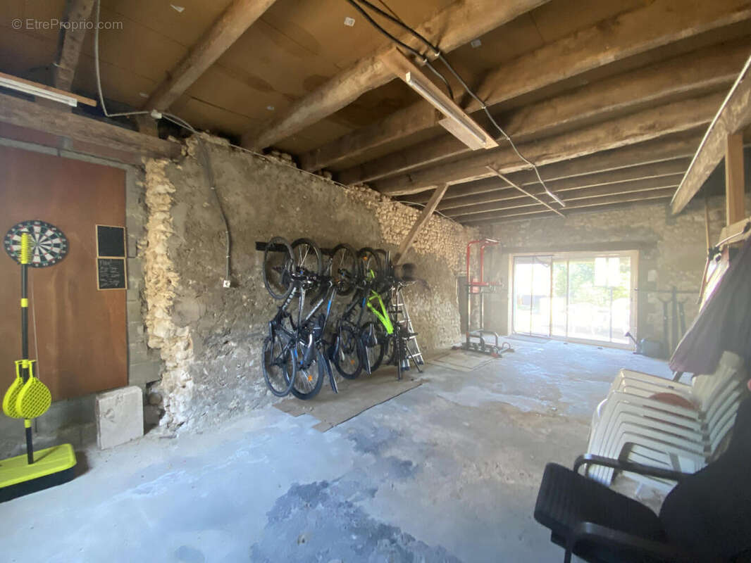 garage