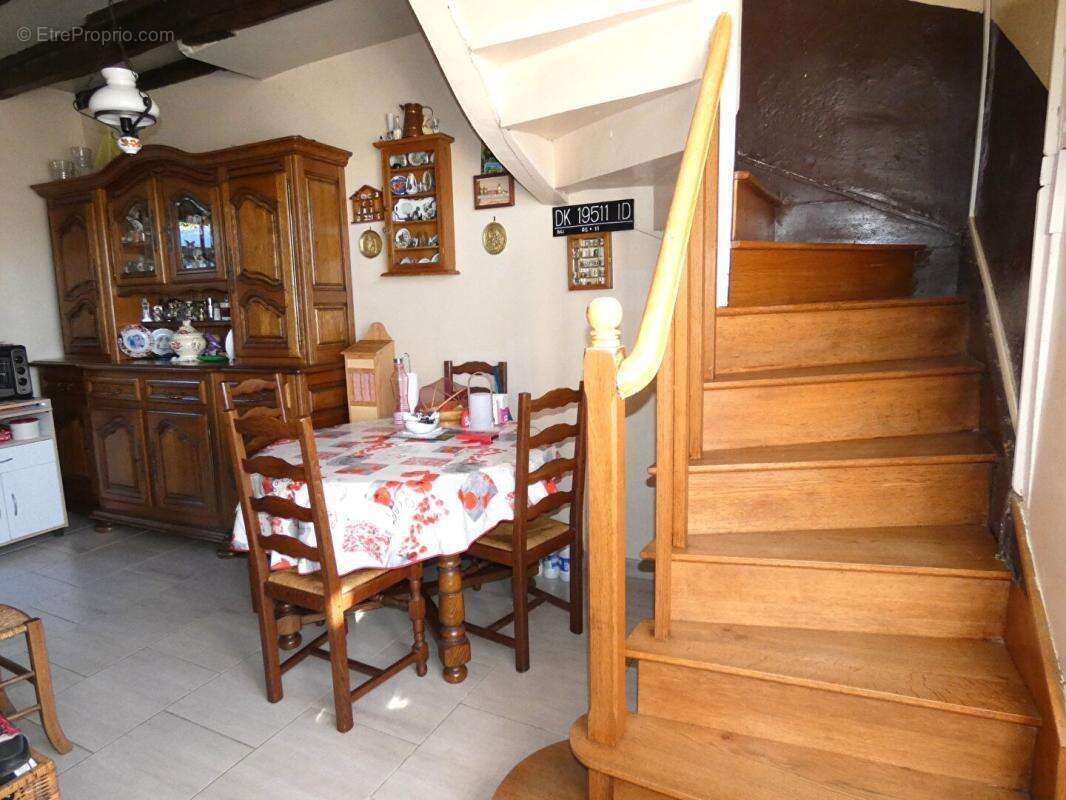 Maison à HAUTEFORT