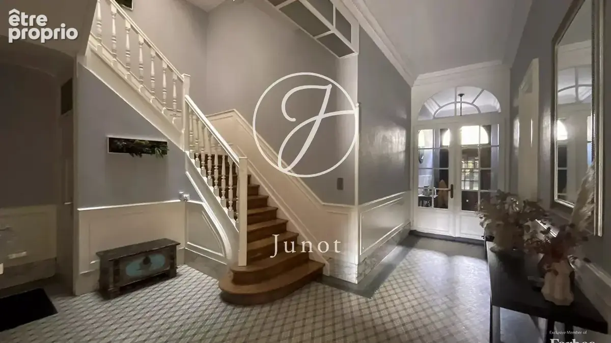 Marcq-en-Barœul – SAINT-MAUR – Maison de Maître – 12 pièces - 369,96m² – 9 chambres – Jardin  – Garage - Cave - photo 8