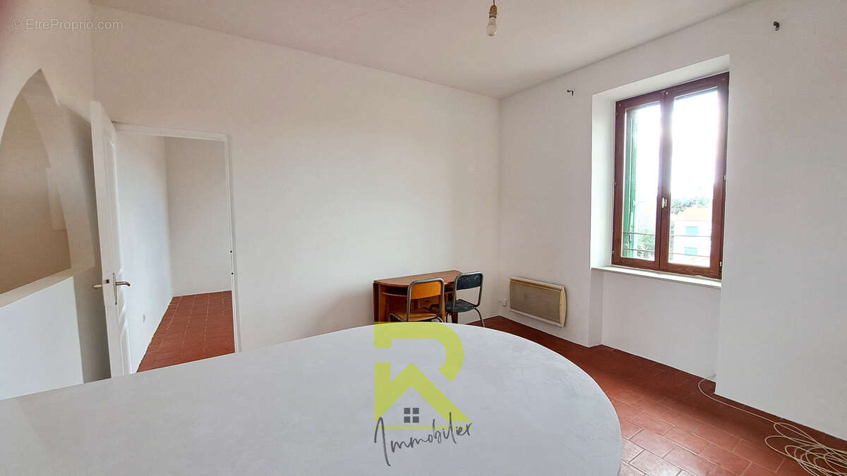 Appartement à GINESTAS