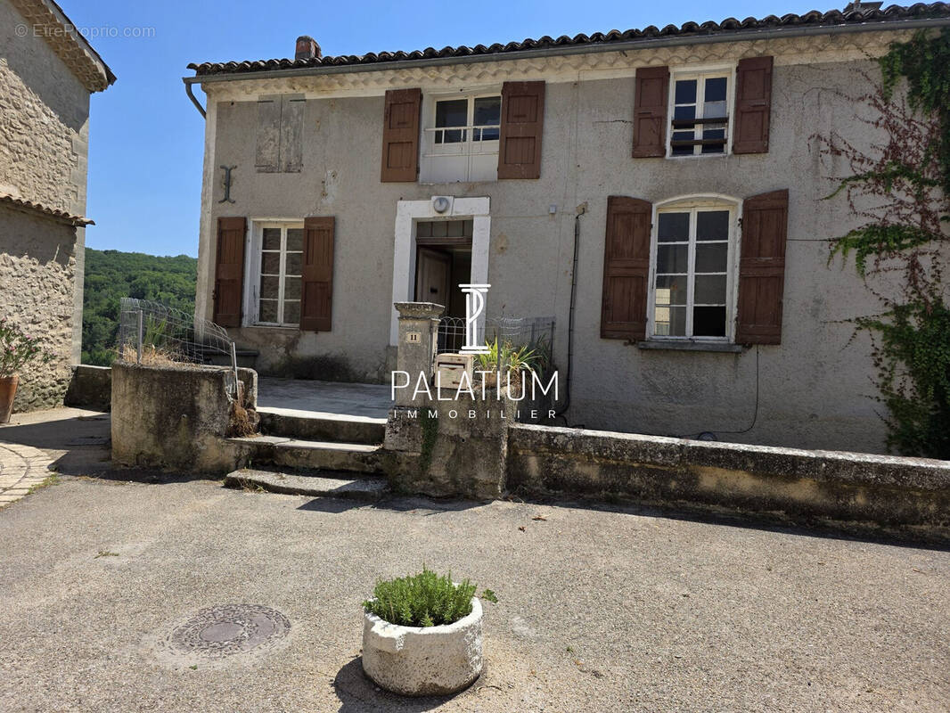 Maison à NIOZELLES