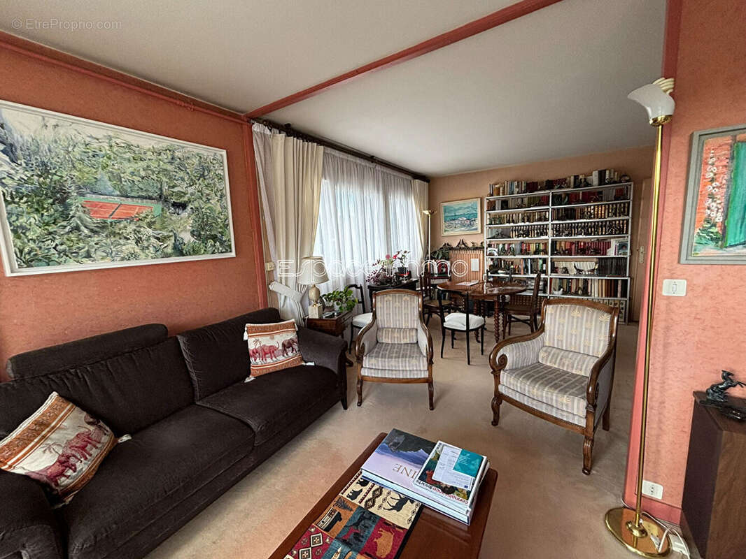 Appartement à DEVILLE-LES-ROUEN
