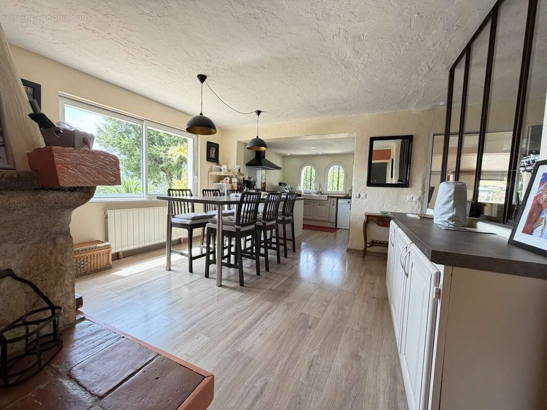 Bâtisse de caractère – 166 m² – Piscine – Chambres d’hôtes – Plus de 5 000 m² de terrain - photo 10