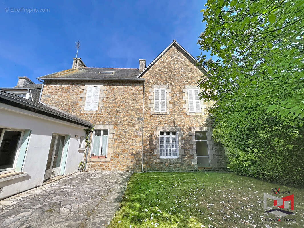 Maison à PENVENAN