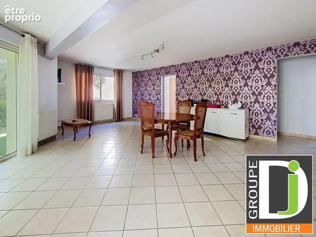 Appartement T4 à vendre, à Etoile-sur-Rhône, avec garage - photo 3