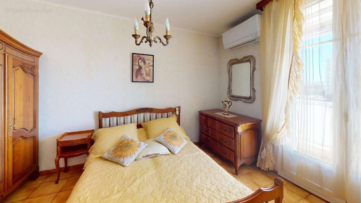 Appartement à PORT-DE-BOUC