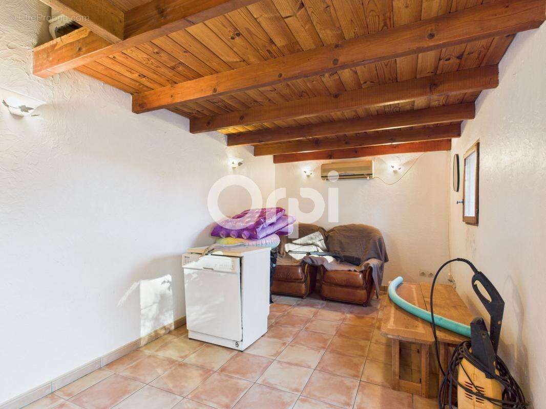 Maison à MONTAUROUX