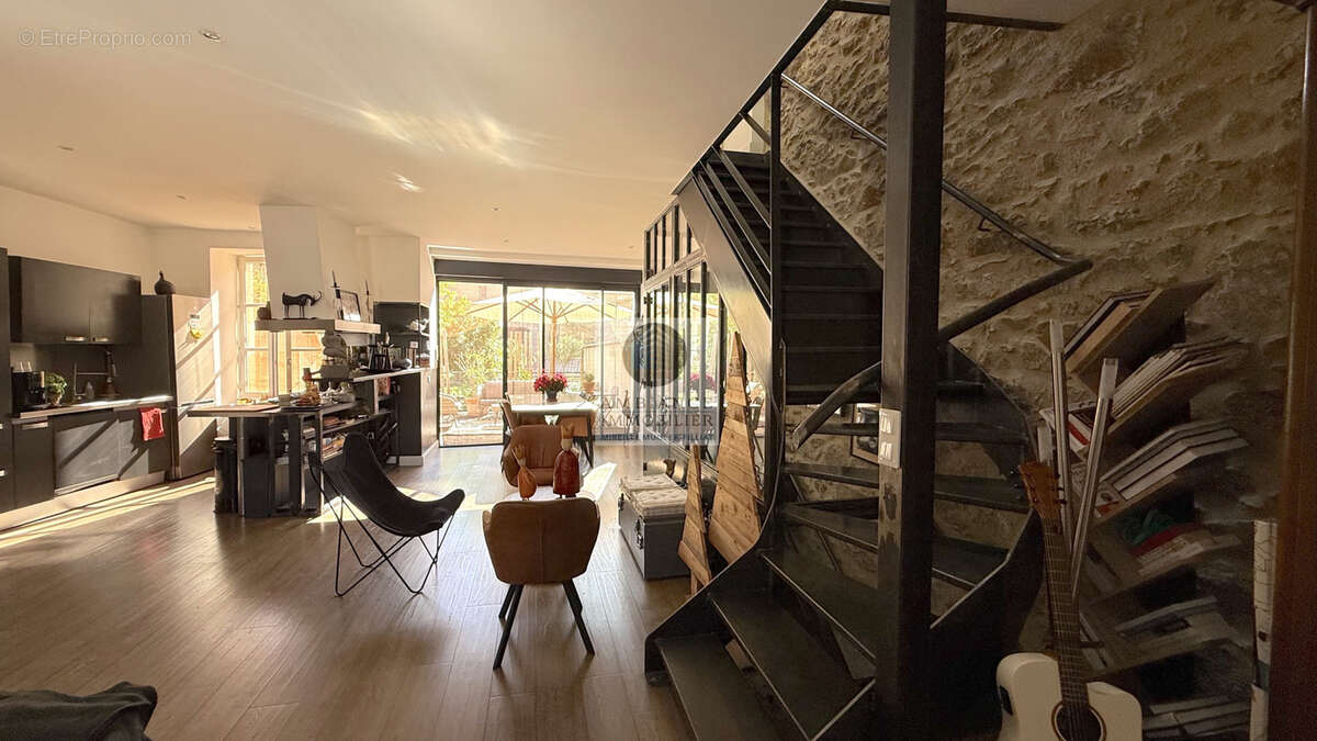 Appartement à TOURNON-SUR-RHONE