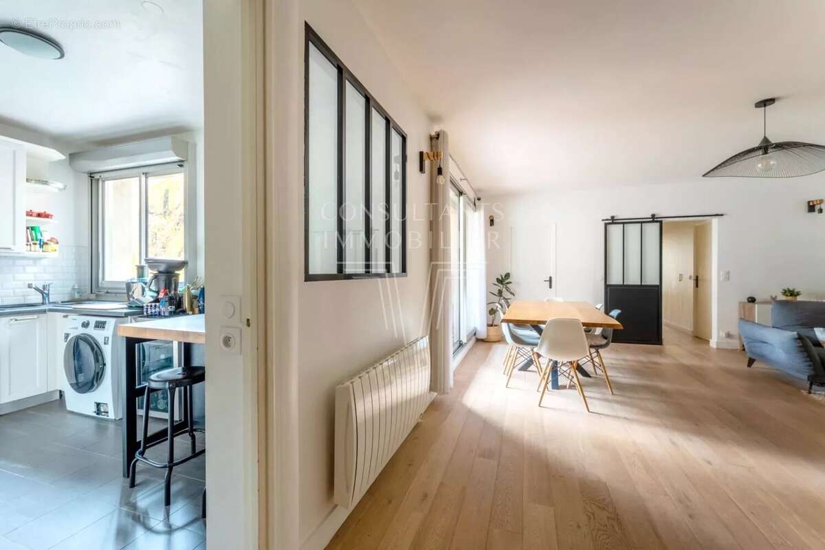 Appartement à NEUILLY-SUR-SEINE