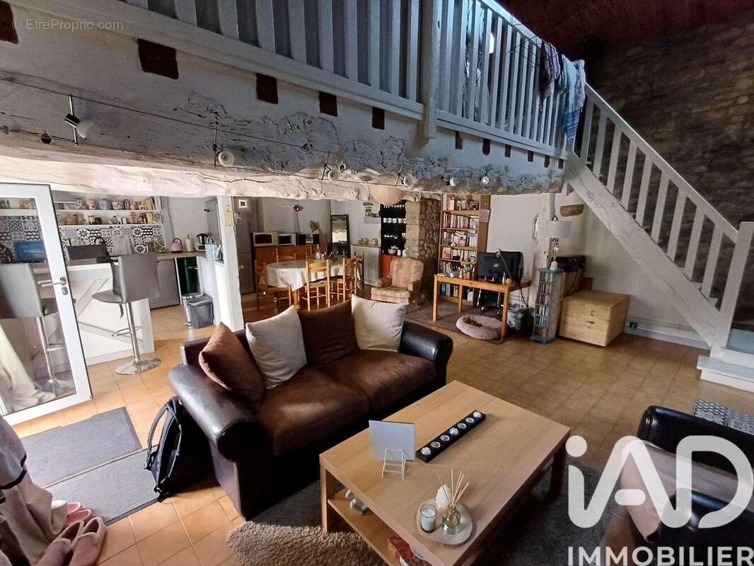 Photo 3 - Maison à BAINS-SUR-OUST