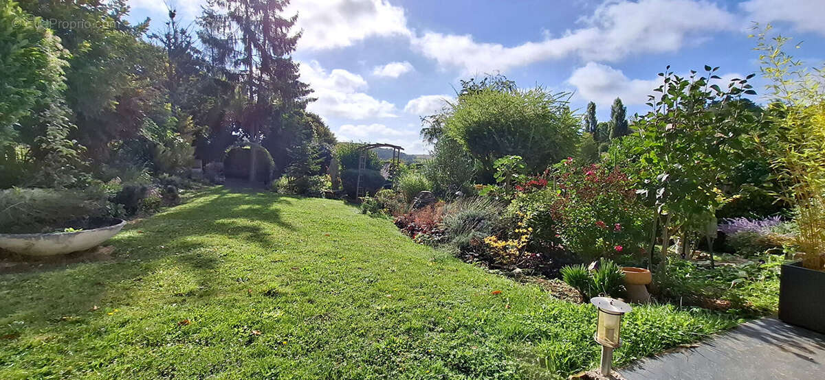 Maison à SAINTE-GENEVIEVE