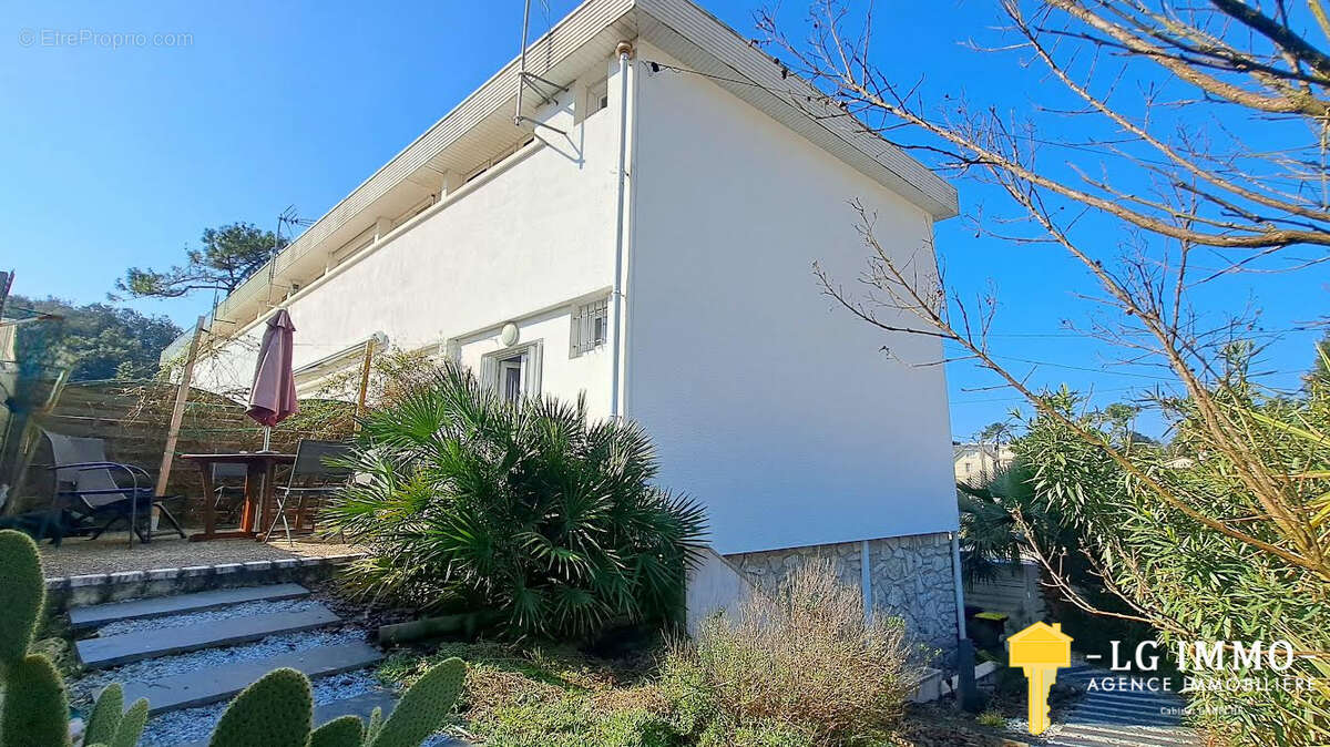 Maison à SAINT-GEORGES-DE-DIDONNE