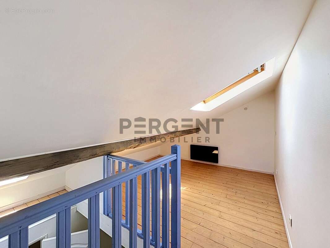 Appartement 52 m² à Charleville-Mezieres  - photo 9