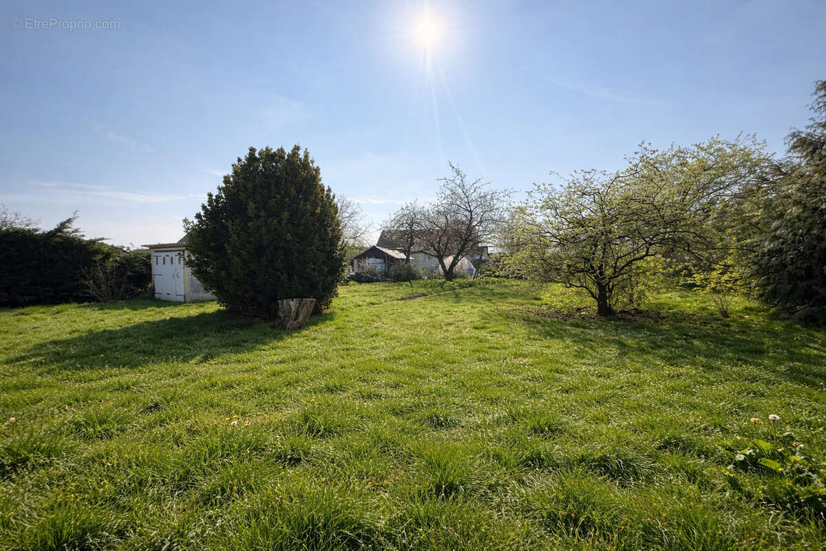 Maison à SAINT-LUBIN-DES-JONCHERETS