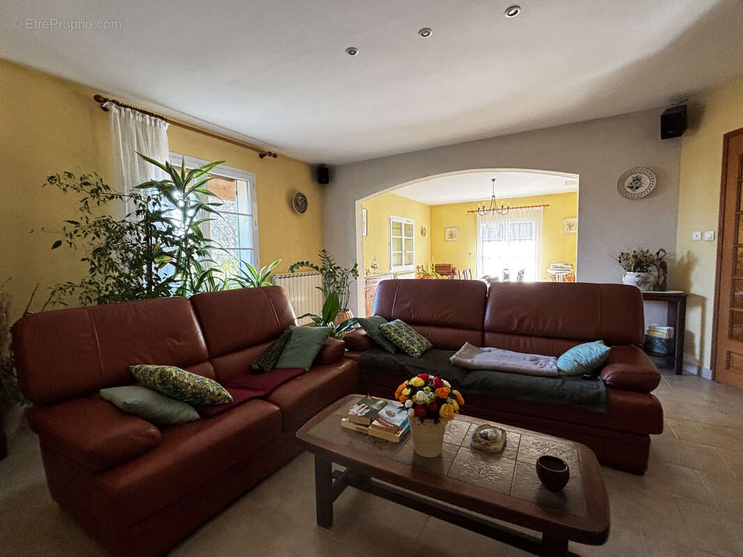 Maison à VILLETELLE